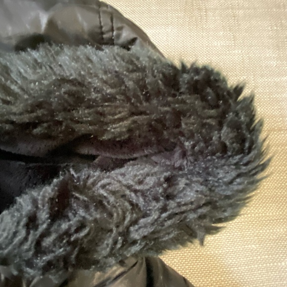London Fog Girls Black Puffy Hooded Fleece Lined Winter Coat-Sz-3T - Picture 8 of 16